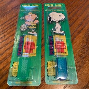 Peanuts toothbrushes set of 2